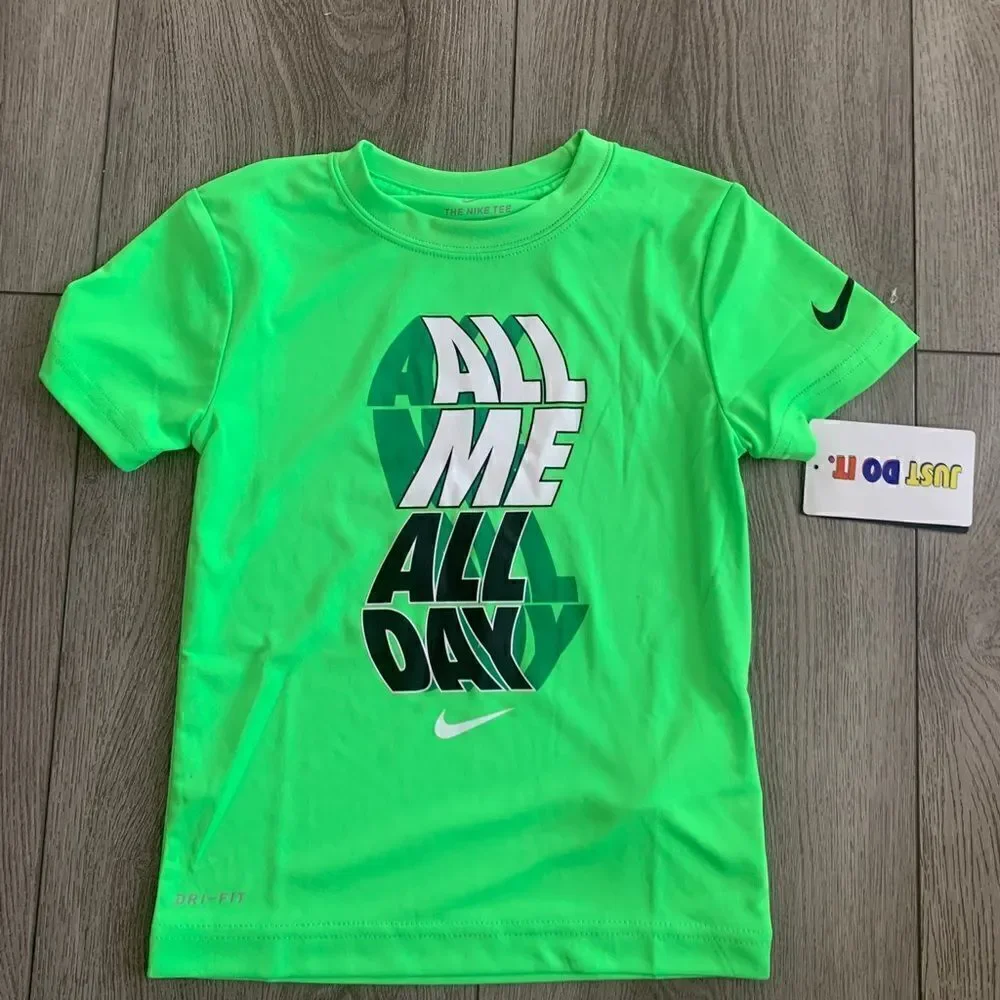 Nike boys graphic t shirt